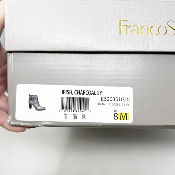 FRANCO SARTO GRAY FAUX LEATHER SIDE ZIP BOOTIES WITH BUCKLE IRISH WOMENS 8 NEW - Picture 3 of 9